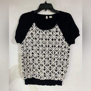 Anthropology, MOTH  short sleeve top size SP Black, and white lace front